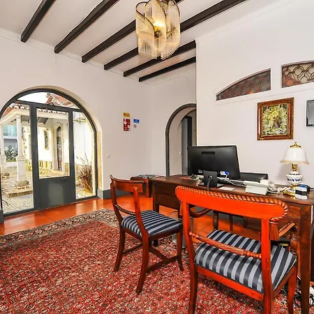 Santo António's Guesthouse-3